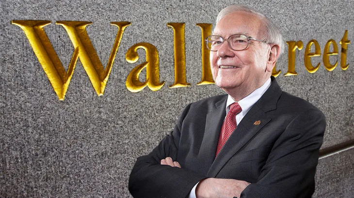 Warren Buffett’s Contrarian Bets on 2 Stocks Bank of America Warns Against