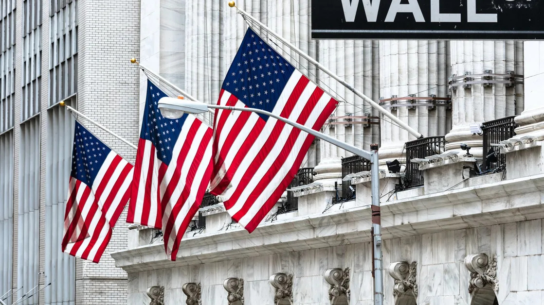 Get ready for weaker returns in 2025 after huge stock gains in the last 2 years, Wharton professor Jeremy Siegel says