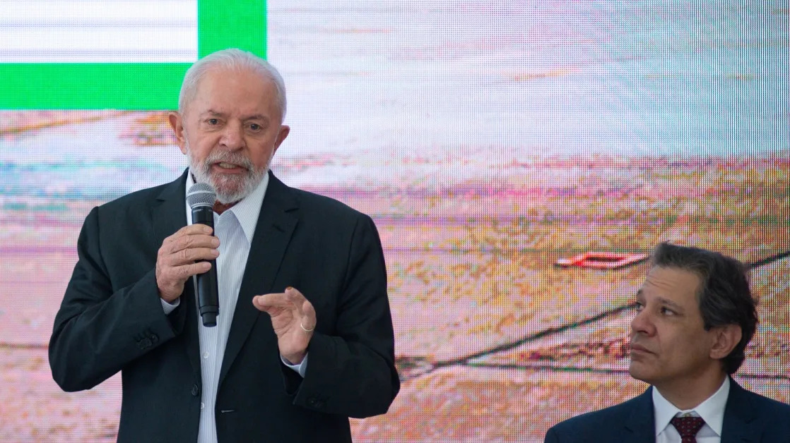 Lula Ignores Aides and Sparks Market Rout That Threatens Economy