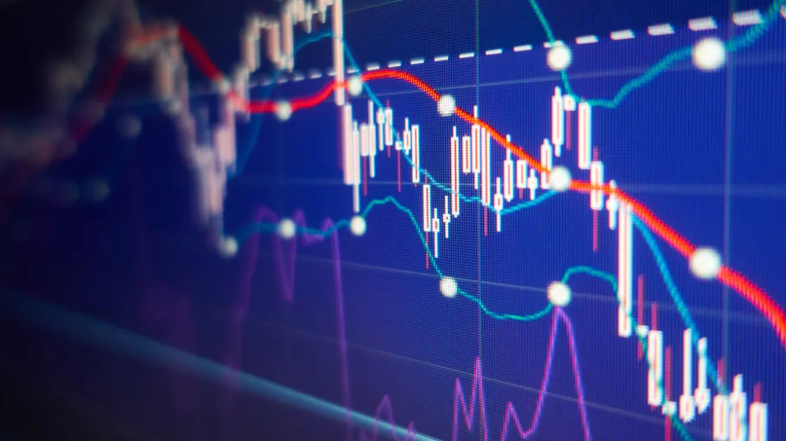 The stock market’s ‘fear gauge’ is trading at lows. Why retail investors should take note.