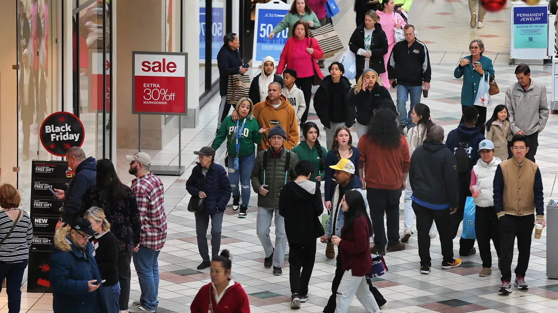 November retail sales top Wall Street's expectations