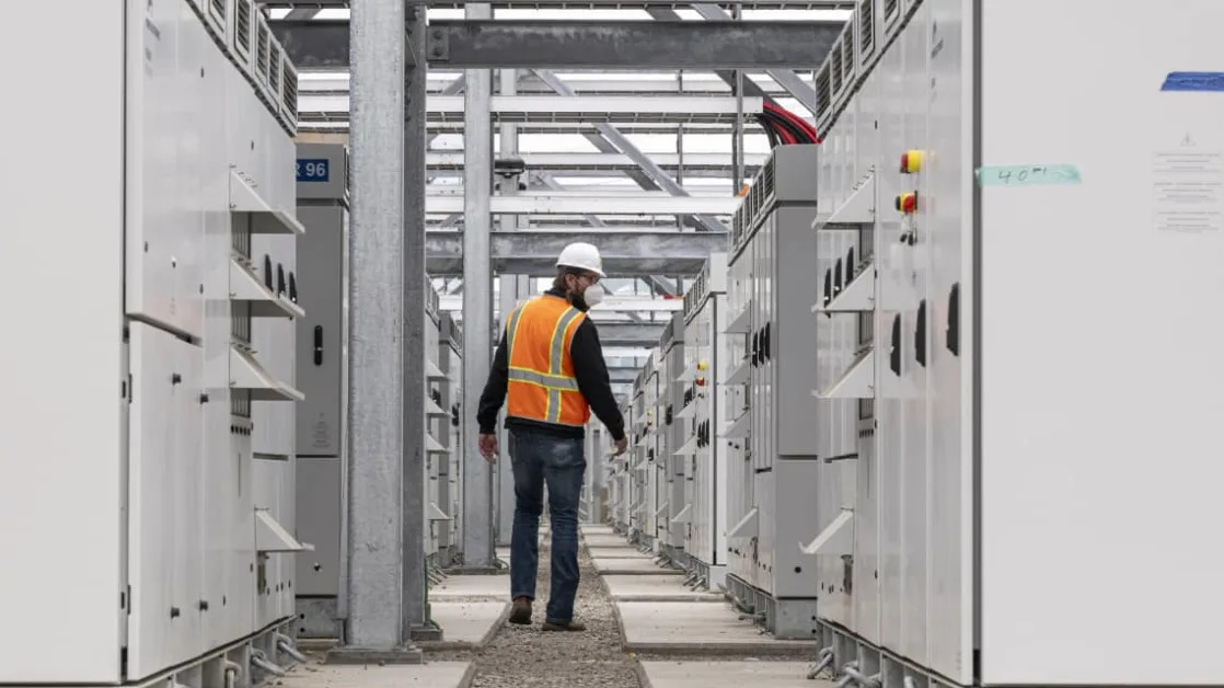 Tech-loving hedge funds have a crush on utility stocks