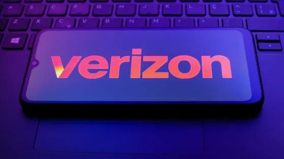 Verizon outperforms earnings expectations — and the stock climbs