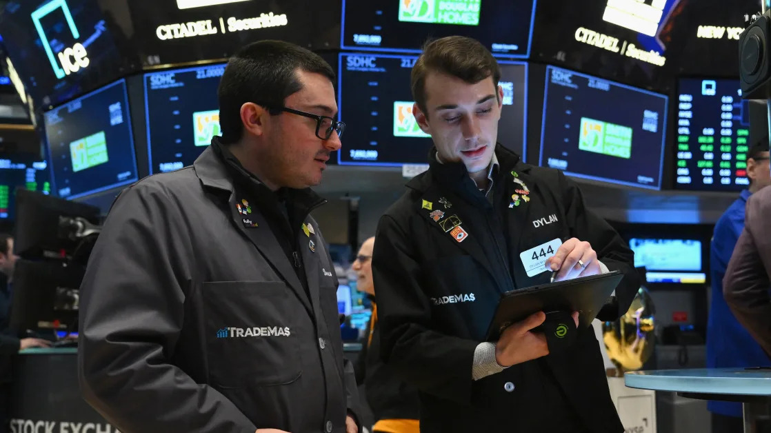 Stock market today: Stocks stall but cap winning week as Trump's remarks rattle Wall Street