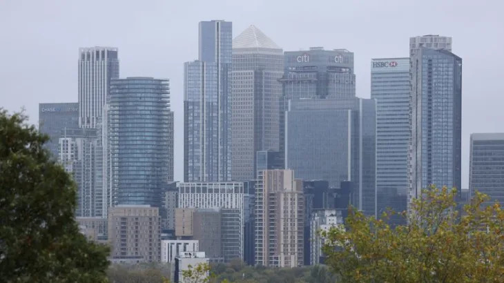 UK-focused funds hit hard as investors pull cash from stocks, Calastone says