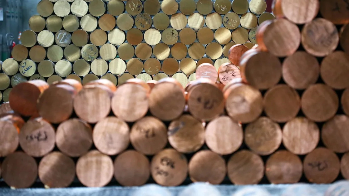 Copper Holds Gains With Trade in Focus as China Markets Reopen