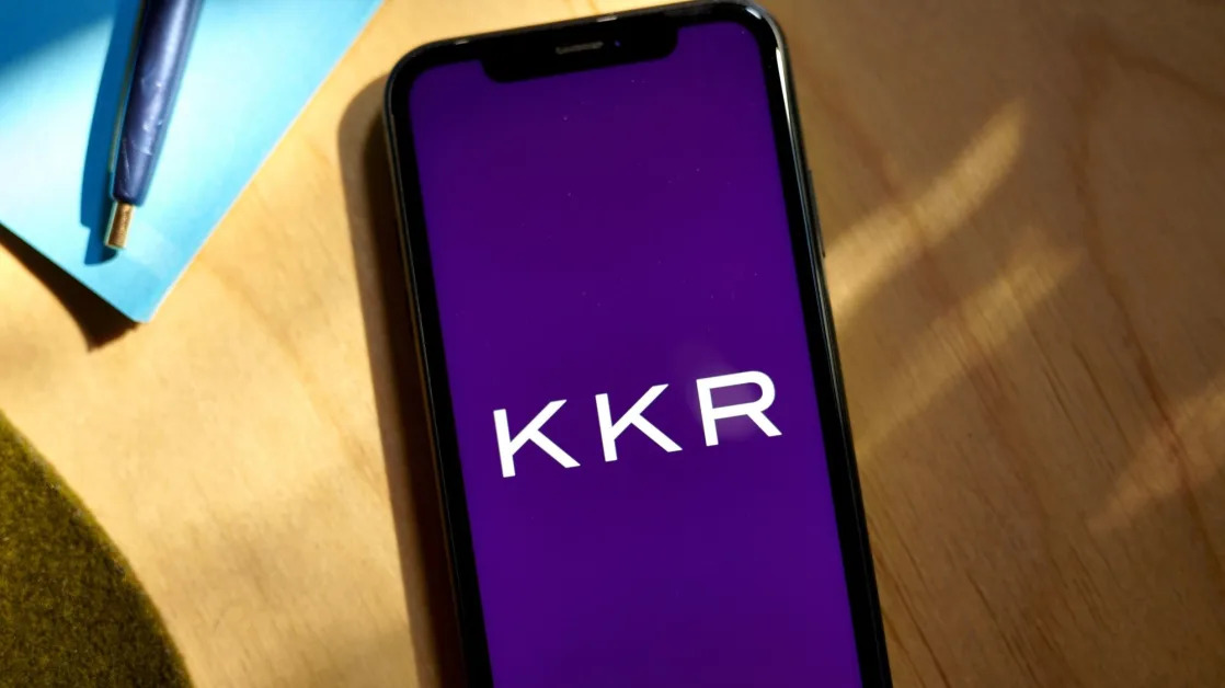 KKR Calls Credit’s ‘iPhone Moment’ as Public, Private Markets Meld