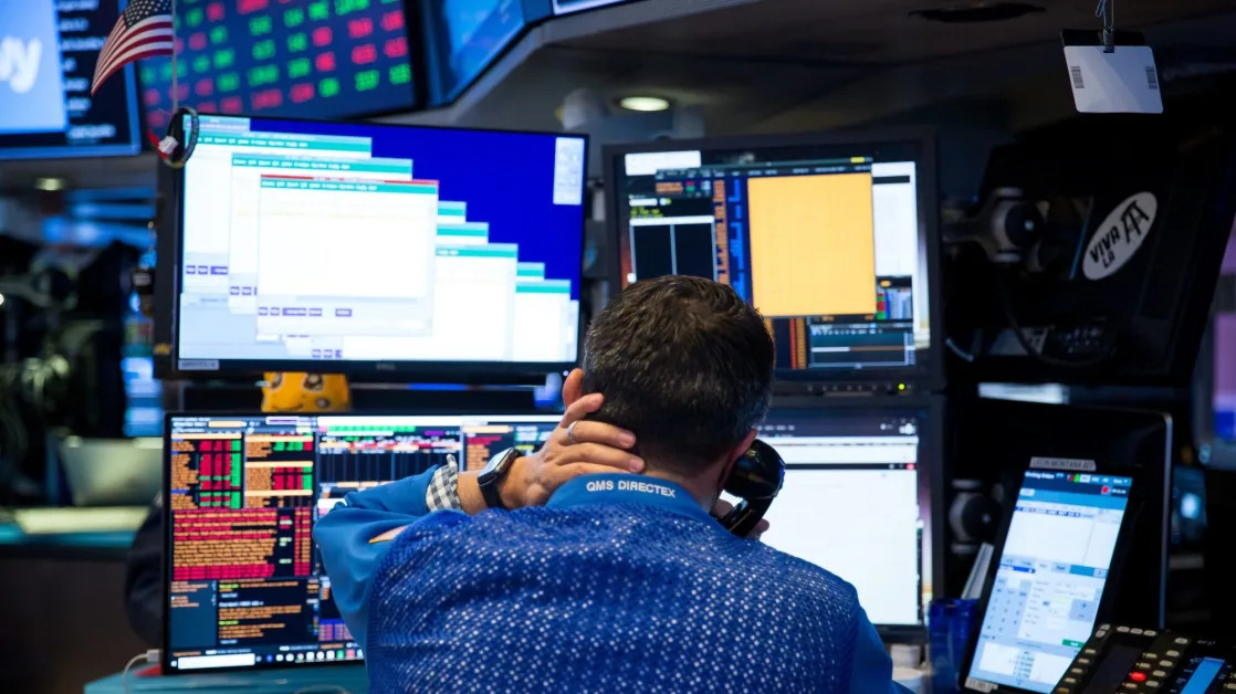 Big Tech’s Grip on Market Shows Cracks as Earnings Fall Flat