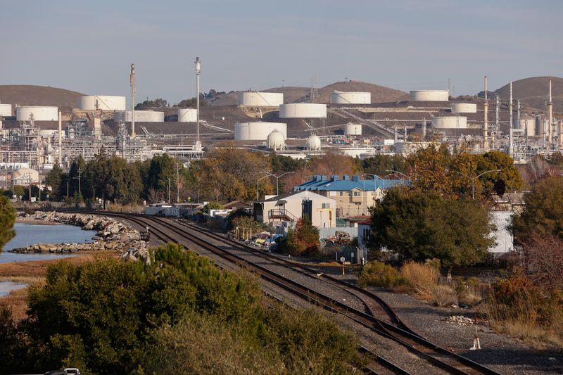 Elliott builds over $2.5 billion stake in Phillips 66, seeks operational changes, source says