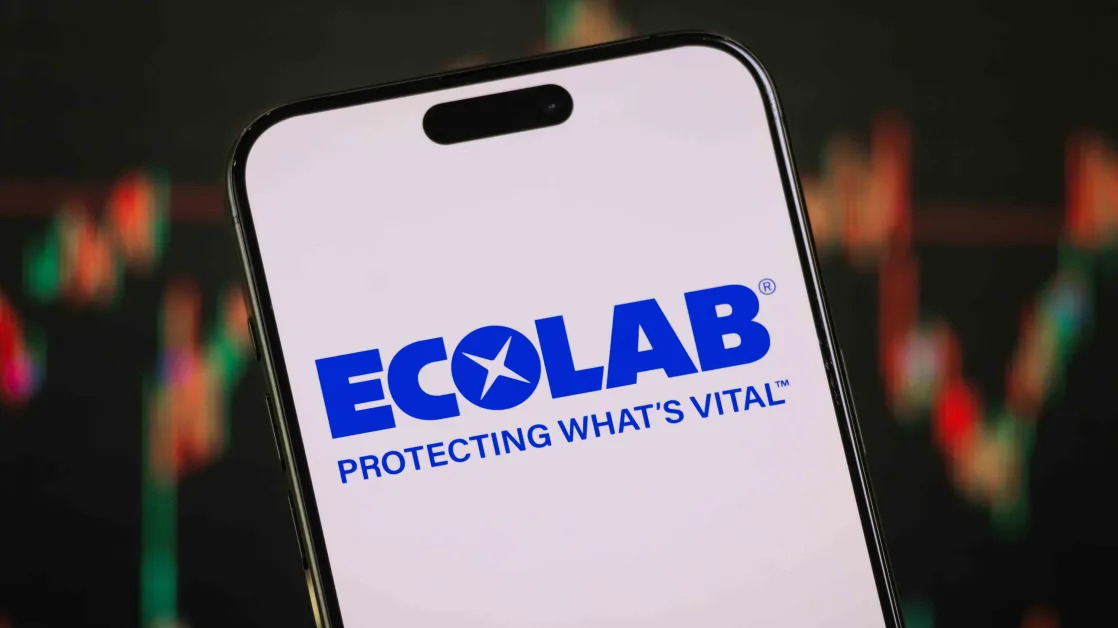 Ecolab Stock Jumps as Outlook Tops Estimates