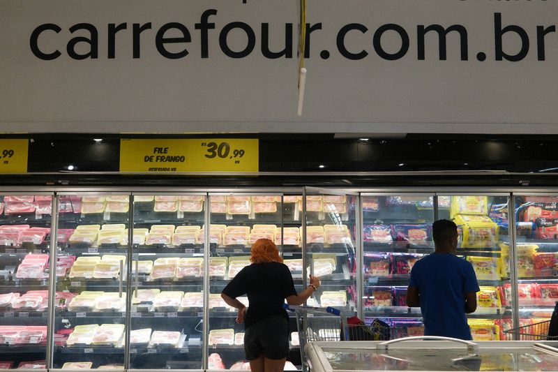Carrefour offers 20% premium to take Brazil unit private