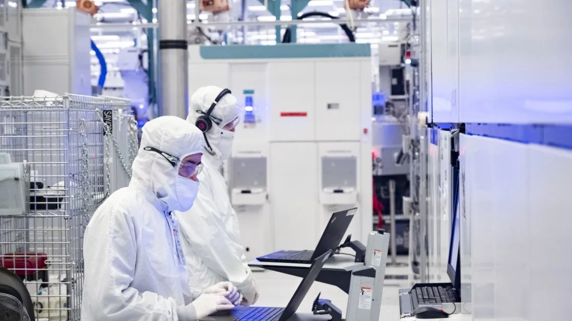 Intel’s Stock Is Soaring, but a Rescue Will Be Hard to Pull Off