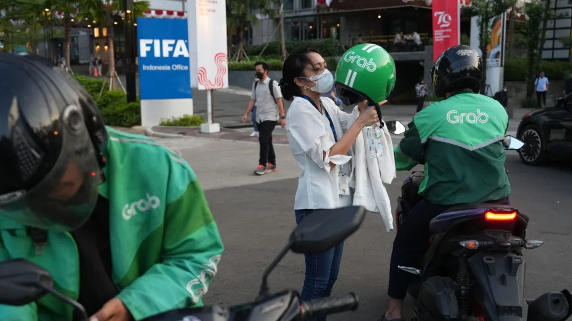 Grab points to potential of ‘undertapped’ Southeast Asia market—but a disappointing forecast sends shares plunging over 10%