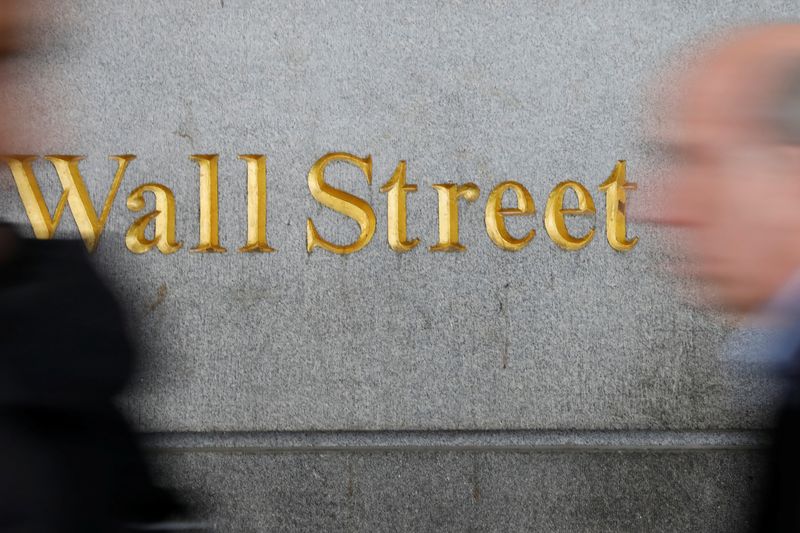 Global equities mixed, oil drops on uncertainty about Trump moves, geopolitics