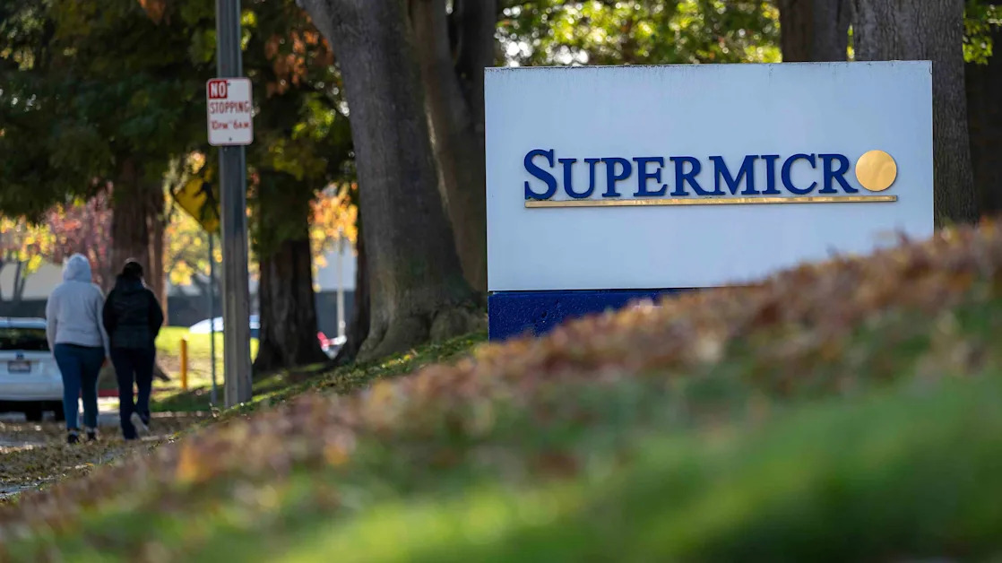 Supermicro Stock Fell This Week as Avoiding Delisting Hasn't Ended Volatility