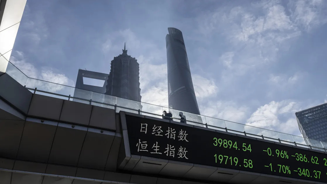 Trump Jolts China Markets as Tariff Wake-Up Call Punctures Rally