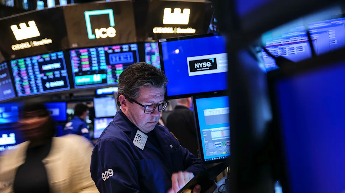 Stock market today: Dow, S&P 500 lead losses as struggles continue amid Trump's latest tariff threats