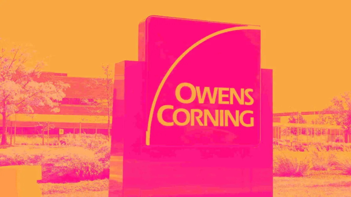 3 Reasons to Sell OC and 1 Stock to Buy Instead