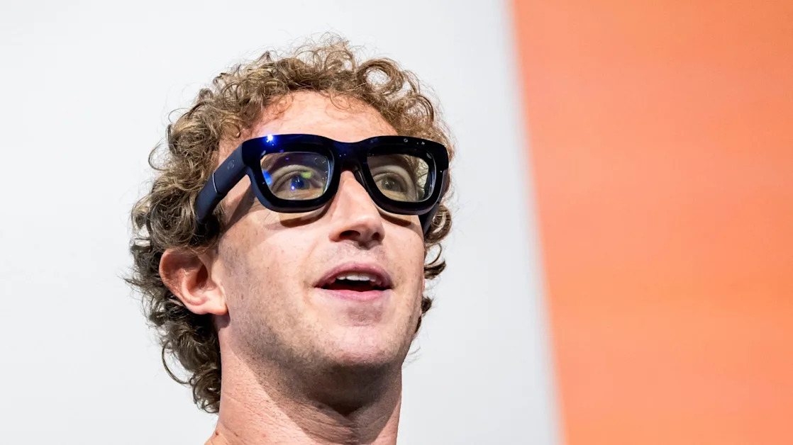 Tech and banking insiders cash in more than $800 million in stock—missing the worst of the market collapse