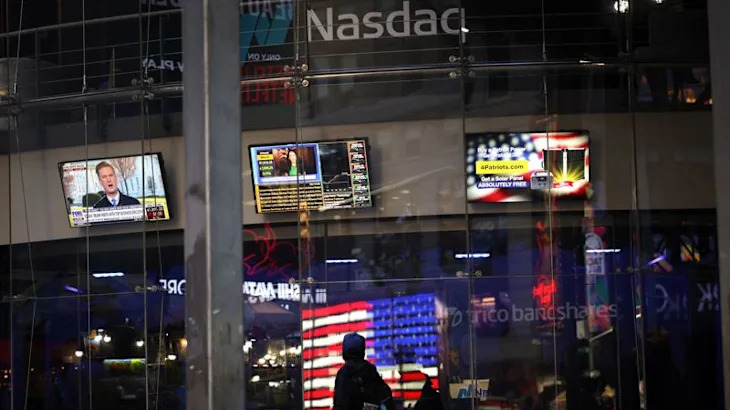 Wall Street declines after Trump's fresh tariffs on Canada