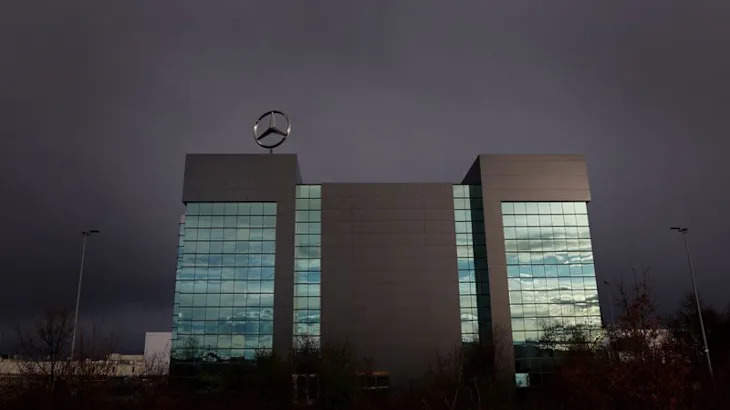 Exclusive-Mercedes to develop smart cars for global markets with China's Hesai lidar