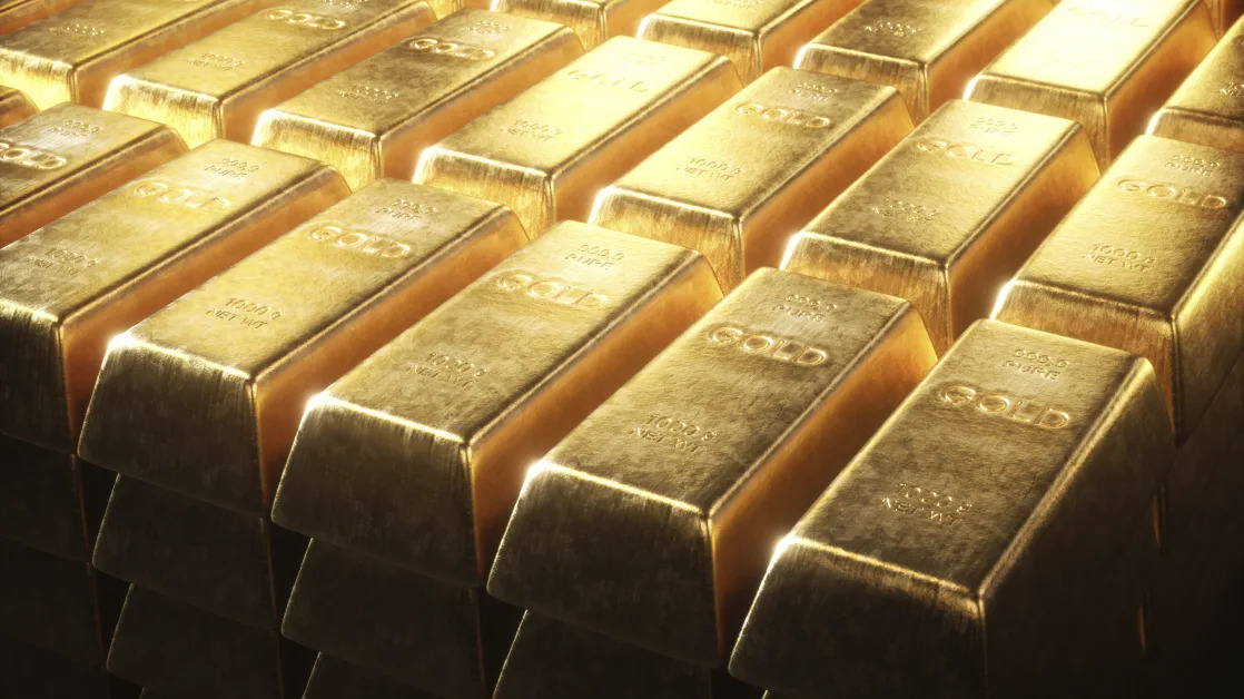Gold touches new record as latest Wall Street prediction sees prices reaching $3,500