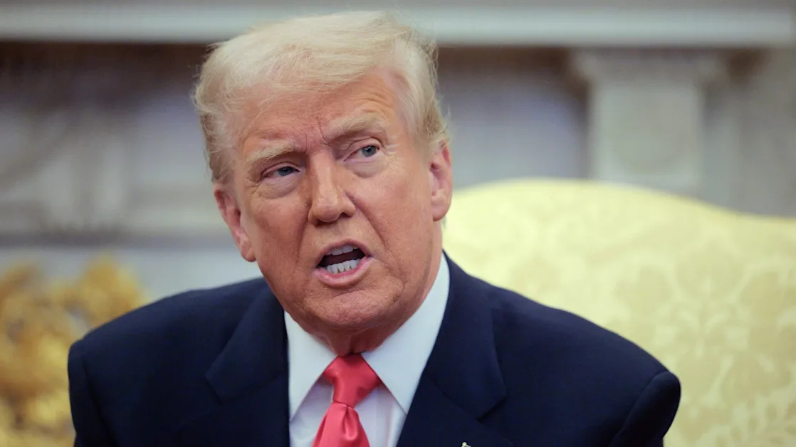 Wall Street sinks as Trump threatens 200pc tariffs on French wine