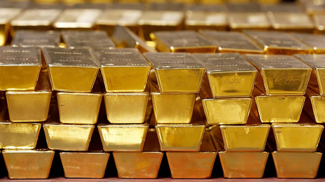 Gold prices are soaring. Is it a good investment amid the stock selloff?