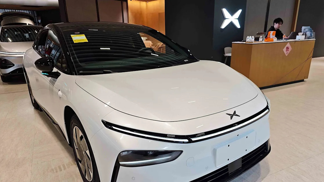 XPeng Stock Slumps as EV Maker's Loss Narrows Less Than Expected