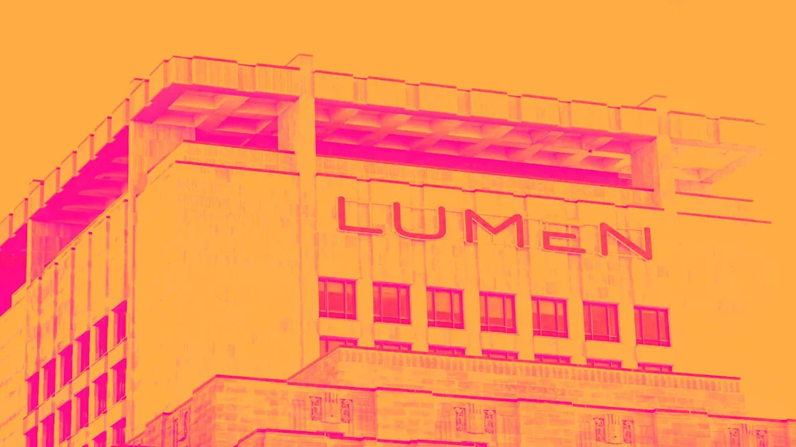 3 Reasons to Avoid LUMN and 1 Stock to Buy Instead