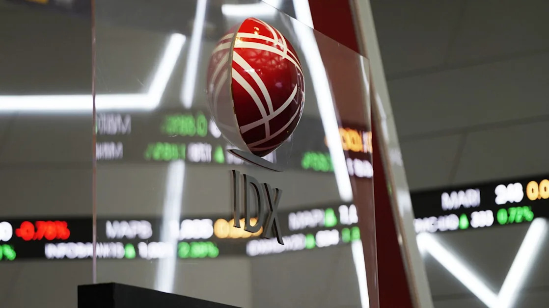 Indonesian Stock Swoon Rattles Traders, Triggers Circuit Breaker