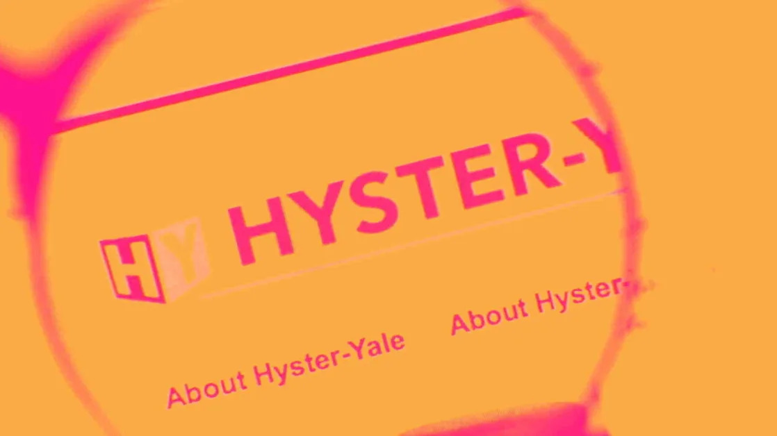 3 Reasons HY is Risky and 1 Stock to Buy Instead