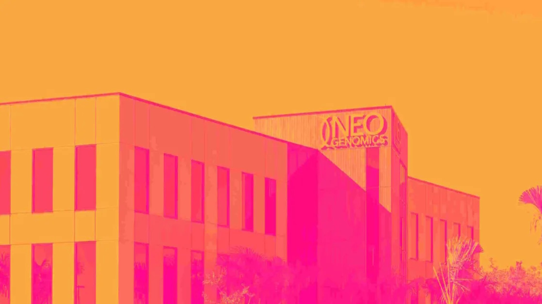 3 Reasons to Sell NEO and 1 Stock to Buy Instead
