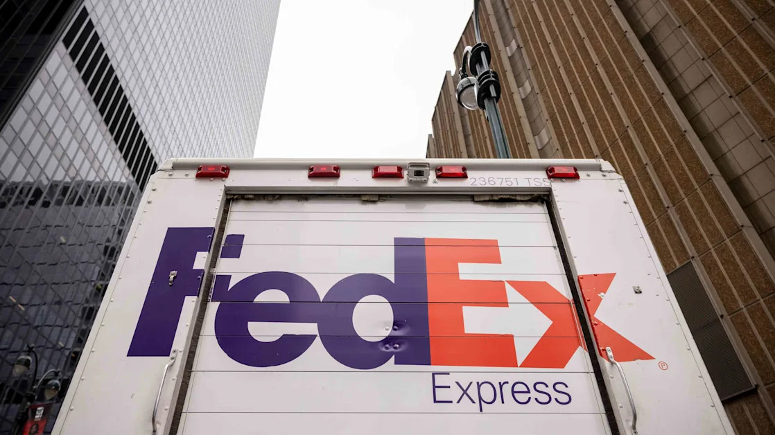 Top Stock Movers Now: FedEx, Nike, Lennar, and More