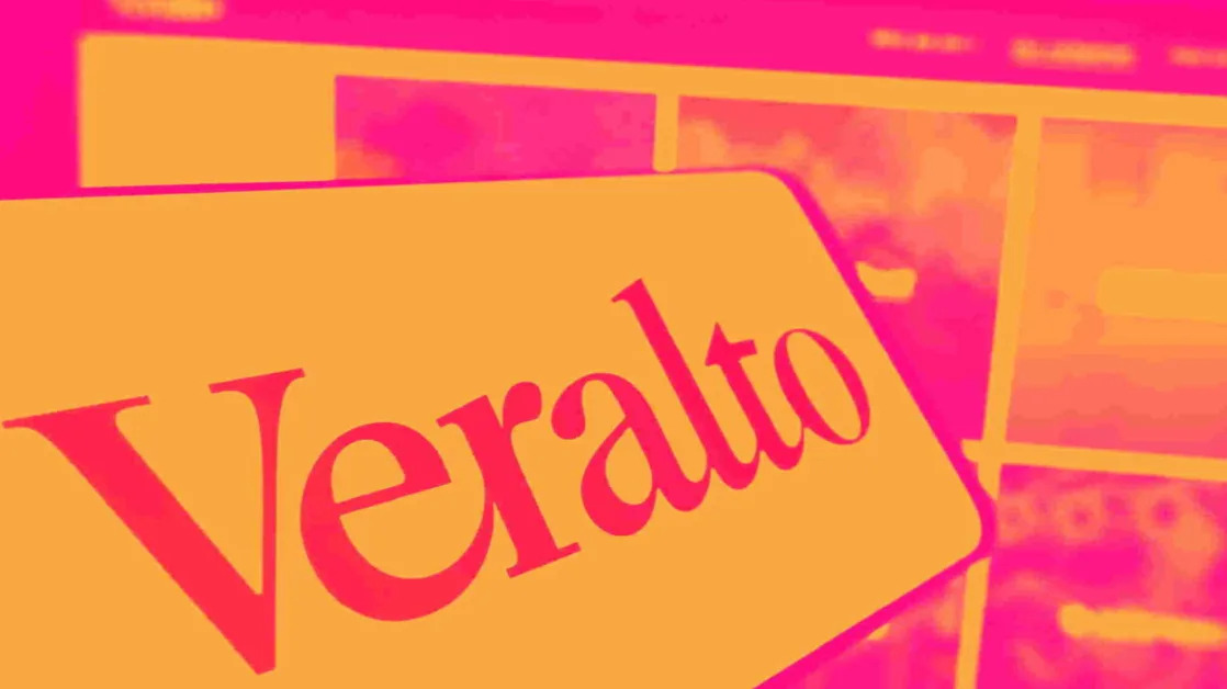 3 Reasons VLTO is Risky and 1 Stock to Buy Instead