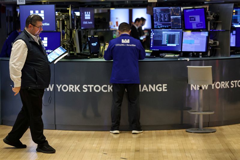 Wall St struggles for direction as Trump’s auto tariffs sap sentiment 