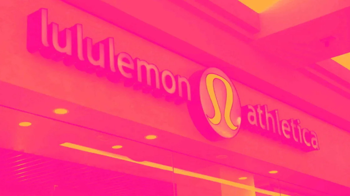 Lululemon (NASDAQ:LULU) Exceeds Q4 Expectations But Stock Drops