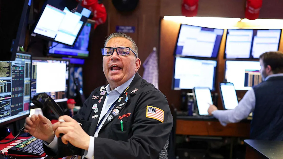 Investors flee U.S. stocks as markets react sharply to Trump's tariff plan