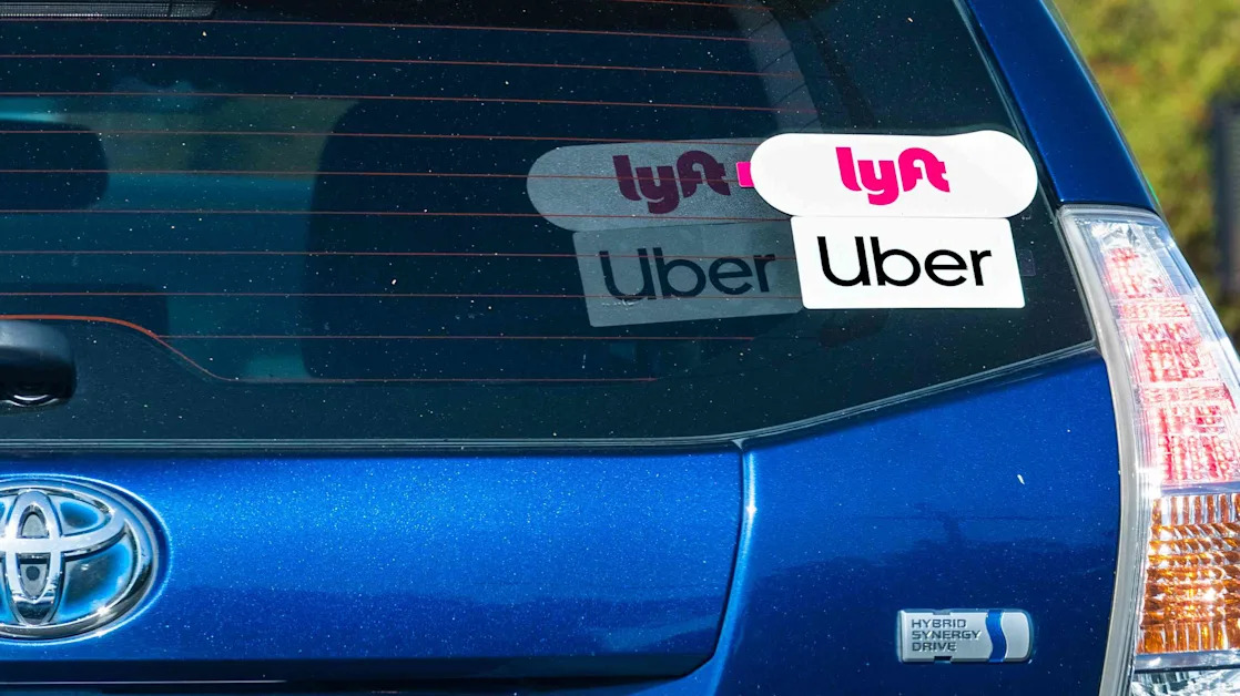 Lyft Stock Skids After Analysts' Double Downgrade