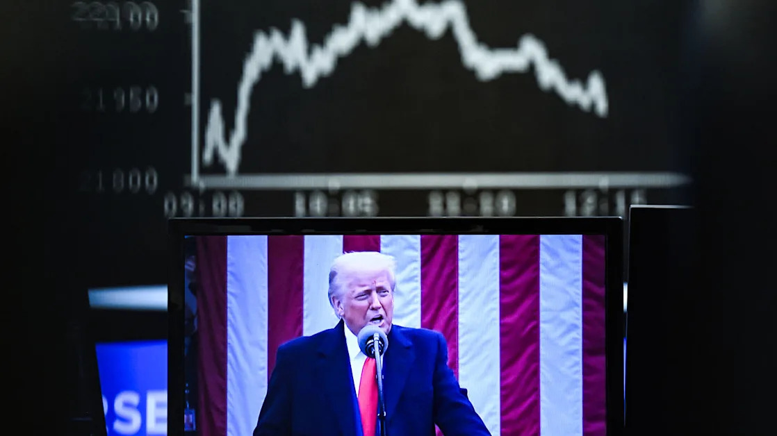 U.S. stocks plunge following Trump tariff shock