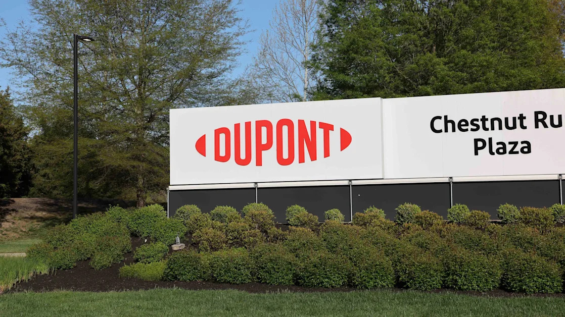 DuPont Stock Tumbles as Chinese Regulator Announces Anti-Monopoly Probe