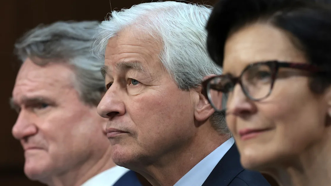 Stock rout and dealmaking freeze raise stakes for start of Wall Street's earnings season