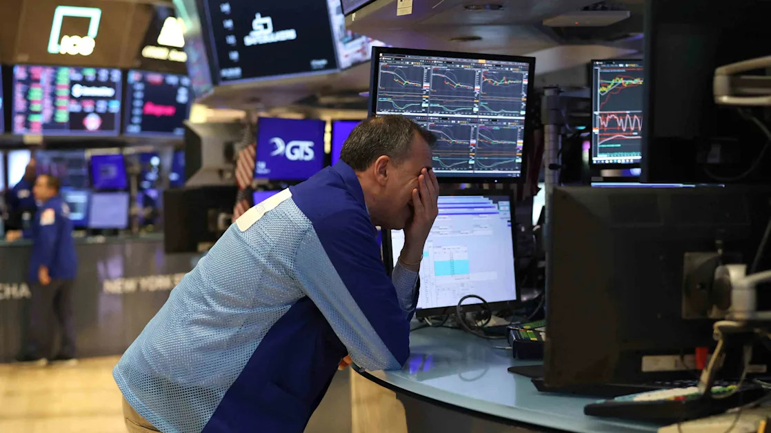 US Stock Futures Slide as Tariff-Fueled Market Meltdown Continues