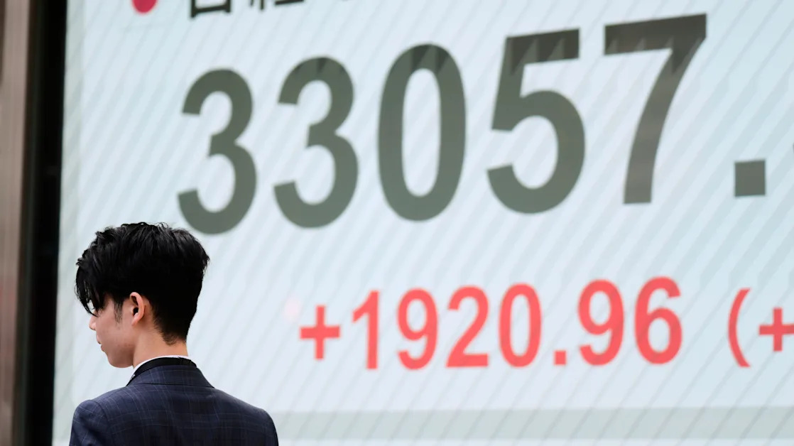World shares advance, led by 6% jump in Tokyo as markets calm somewhat after Trump's tariff shocks