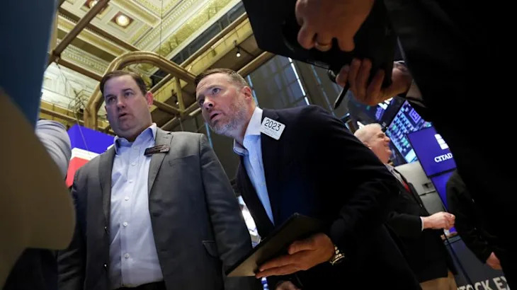 S&P 500 hits lowest close in almost a year as hopes wane for tariff concessions