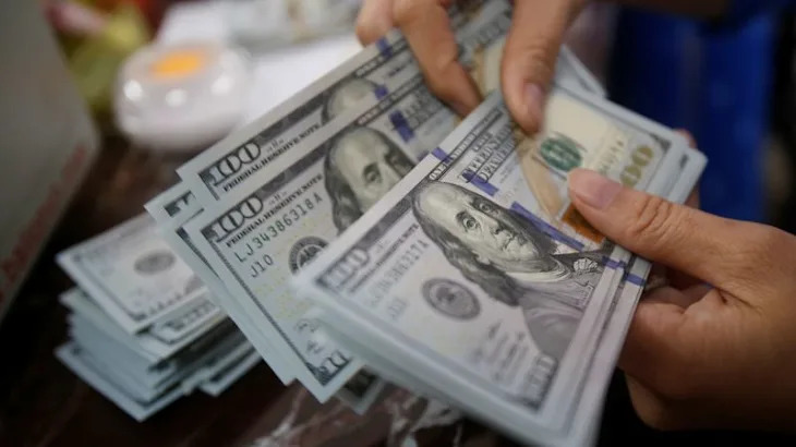 Sudden sell-off shakes US bond market