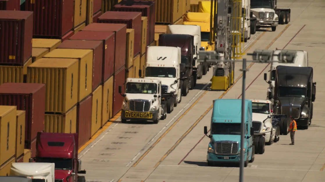 Another U-Turn: Trump reverses tariffs that caused market meltdown, but companies remain bewildered