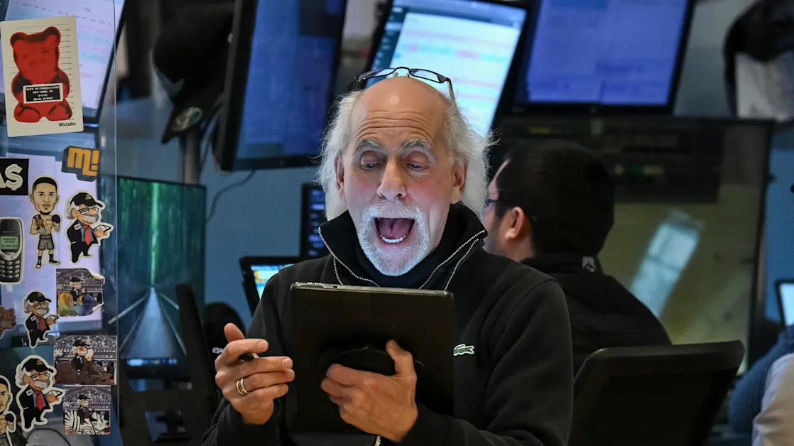 Stock market today: Dow, S&P 500, Nasdaq futures edge lower after Trump's tariff pause sparks historic rally