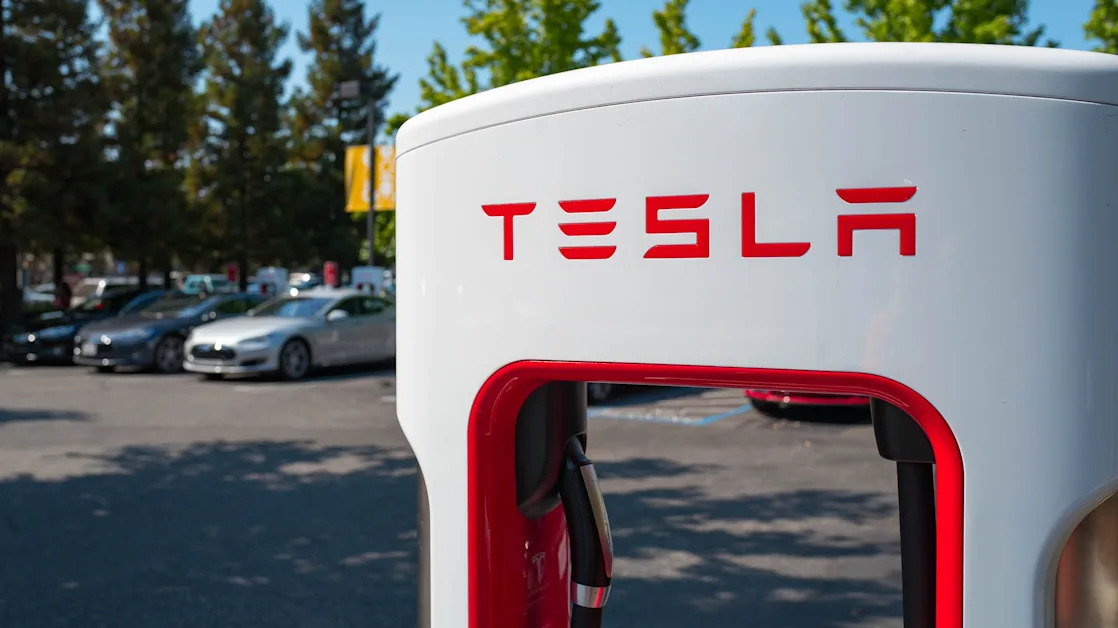 Wall Street continues to sour on Tesla stock with the trade war set to weigh on the EV maker
