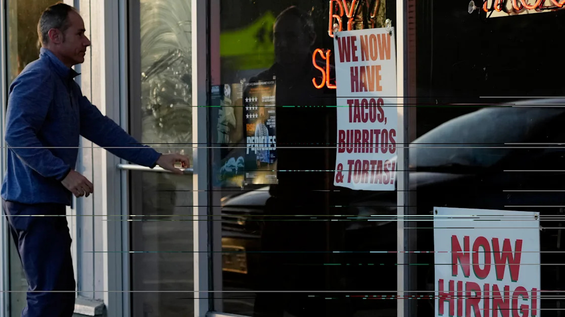 US jobless benefit applications rise modestly as labor market remains largely unfazed by trade war